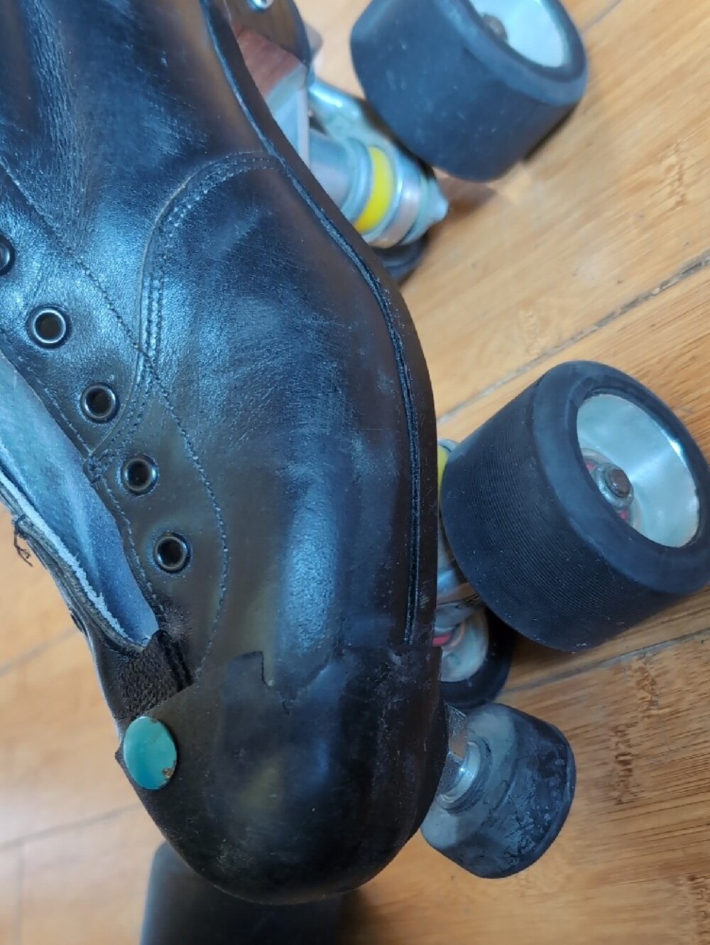 Riedell Black Leather Quad Skates Size 6 - Picture 6 of 6